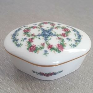 Songs of Love Music Box